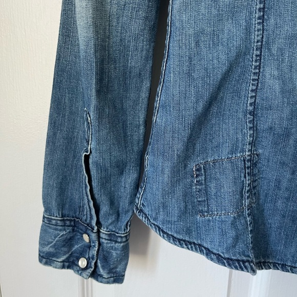Artizia TNA Denim Shirt (Size XS) - Picture 11 of 16